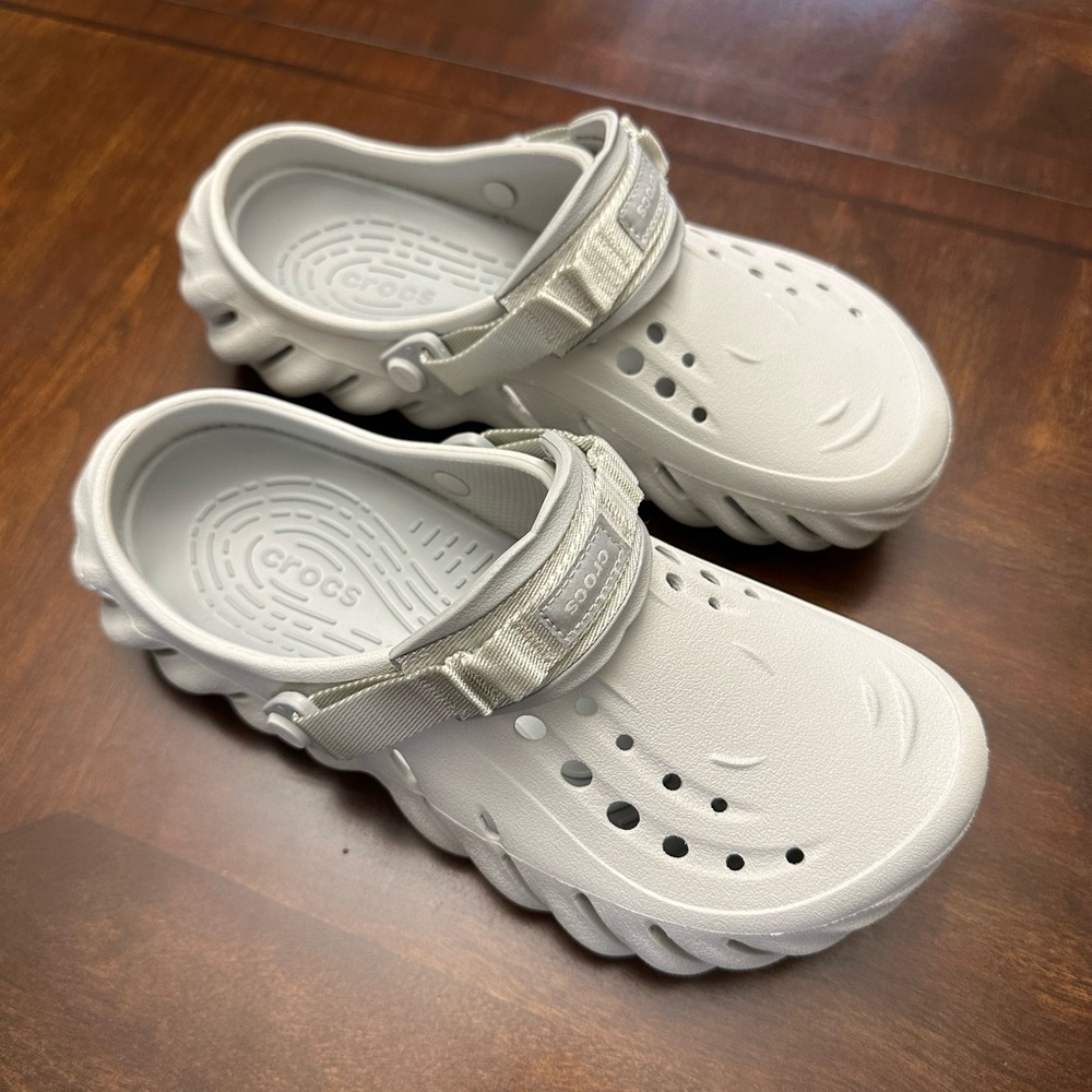 Crocs Echo Clogs / Atmosphere Grey / M8 W10